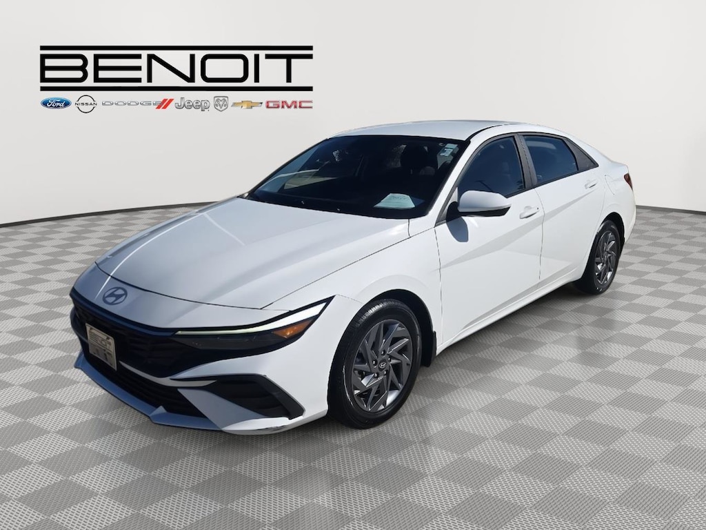 Used 2024 Hyundai Elantra SEL SEL IVT