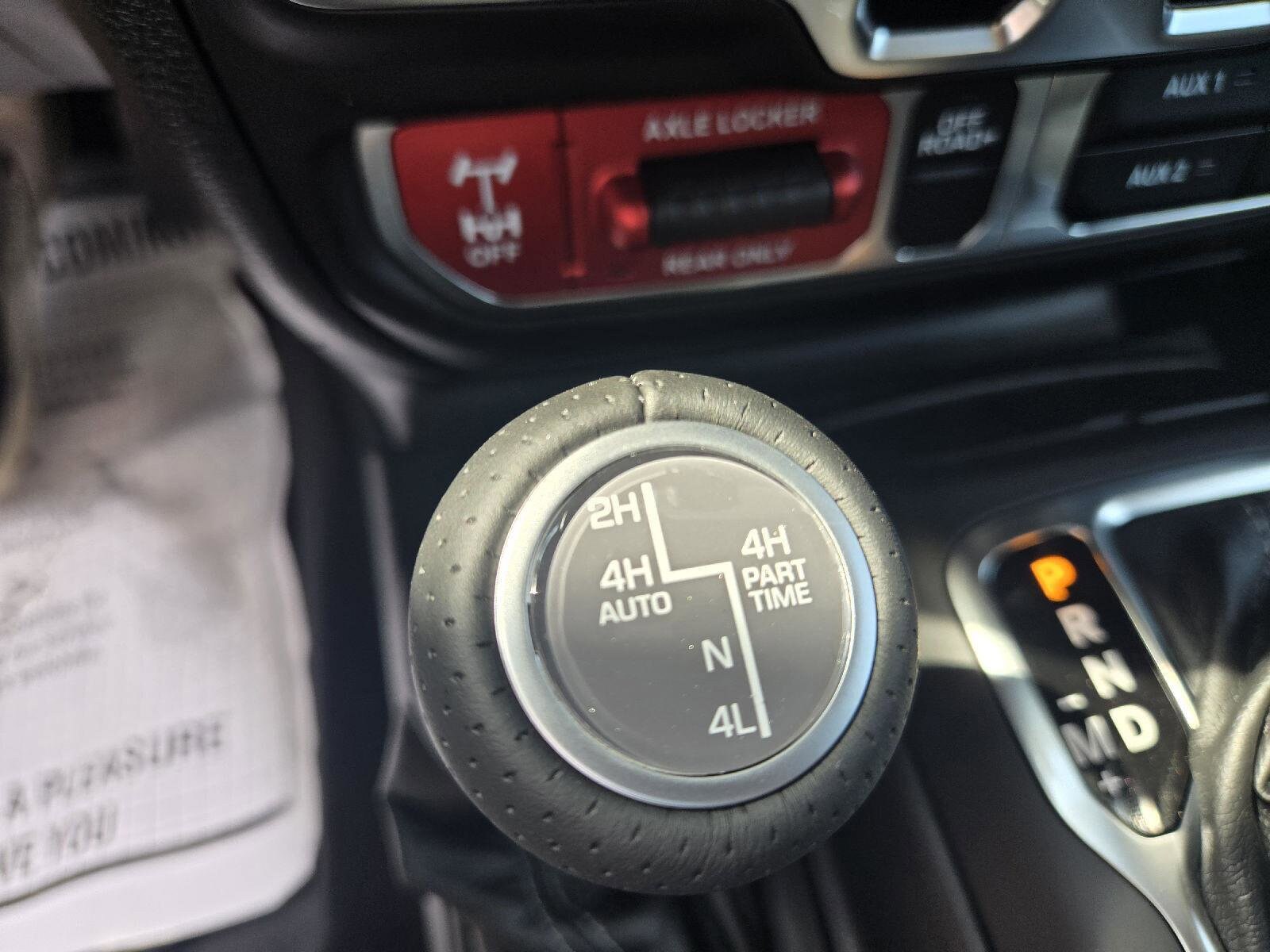 2025 Jeep Gladiator Mojave photo 4