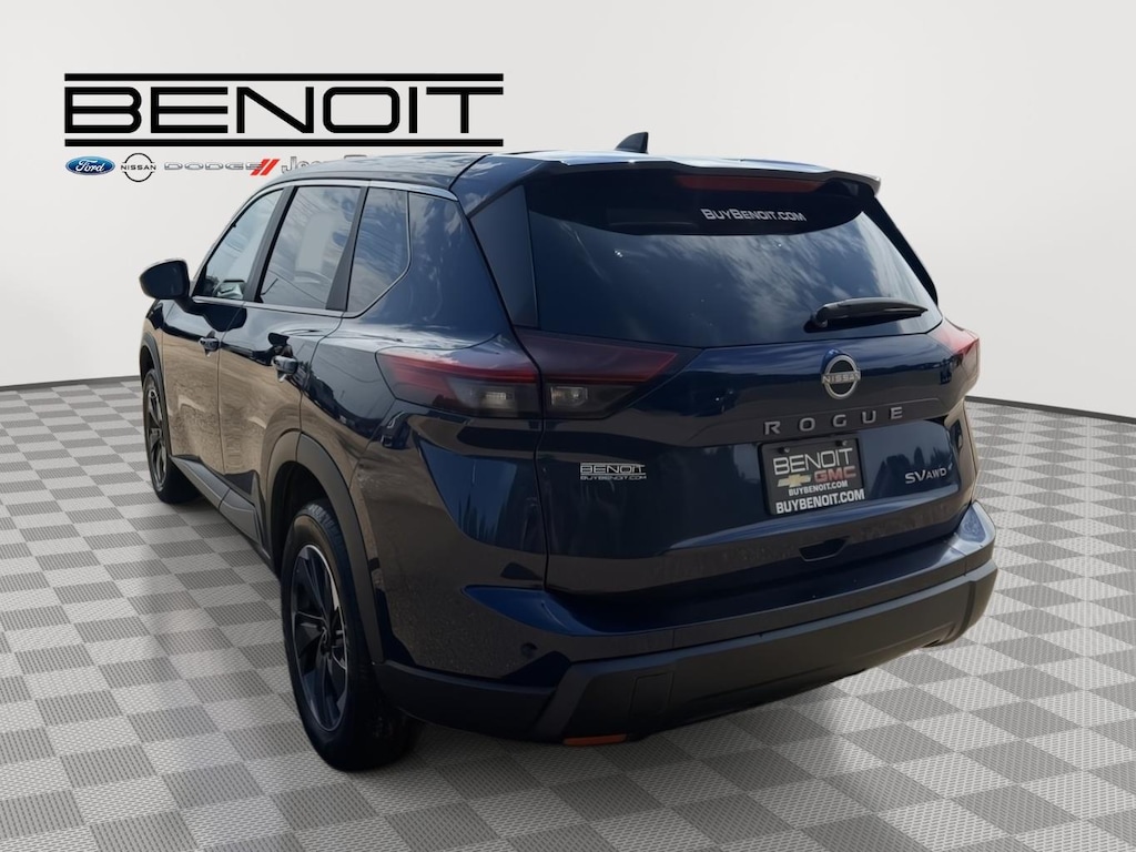 Used 2024 Nissan Rogue SV