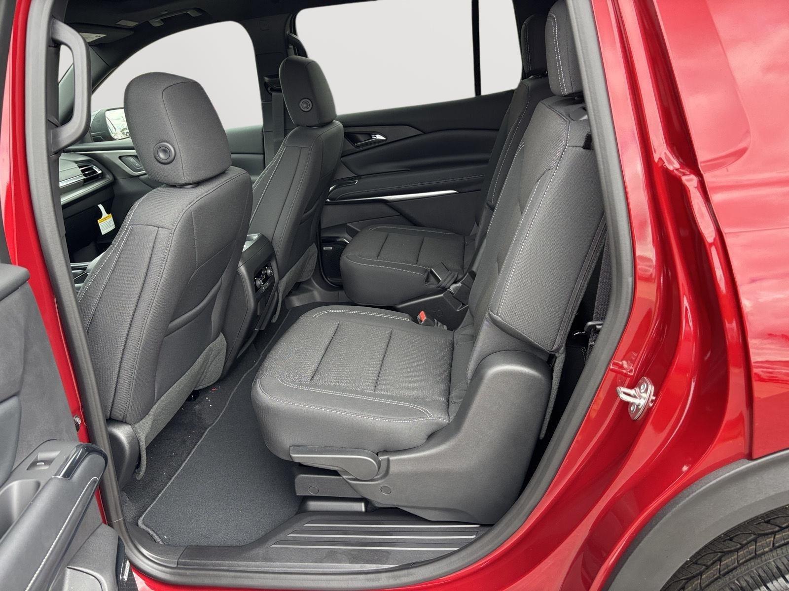 2026 Chevrolet Traverse LT - Photo 11