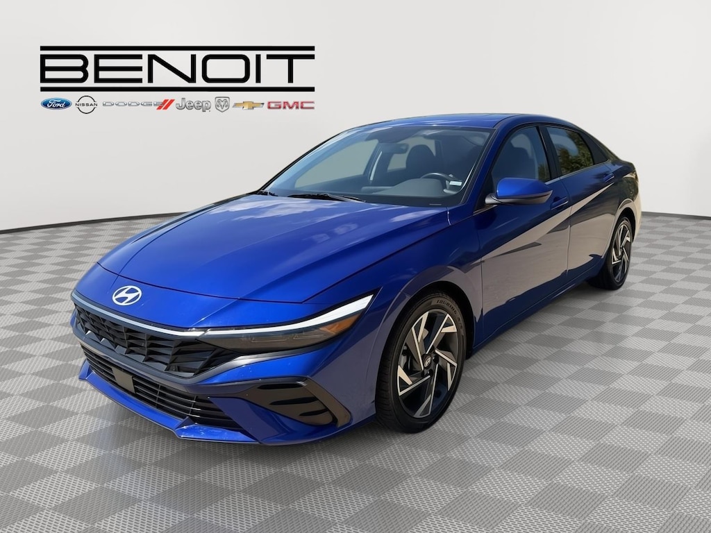 Used 2025 Hyundai Elantra SEL Convenience
