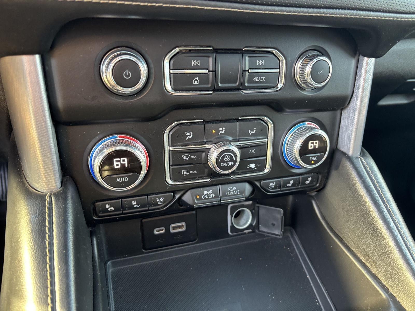2022 GMC Yukon XL SLT - Photo 17