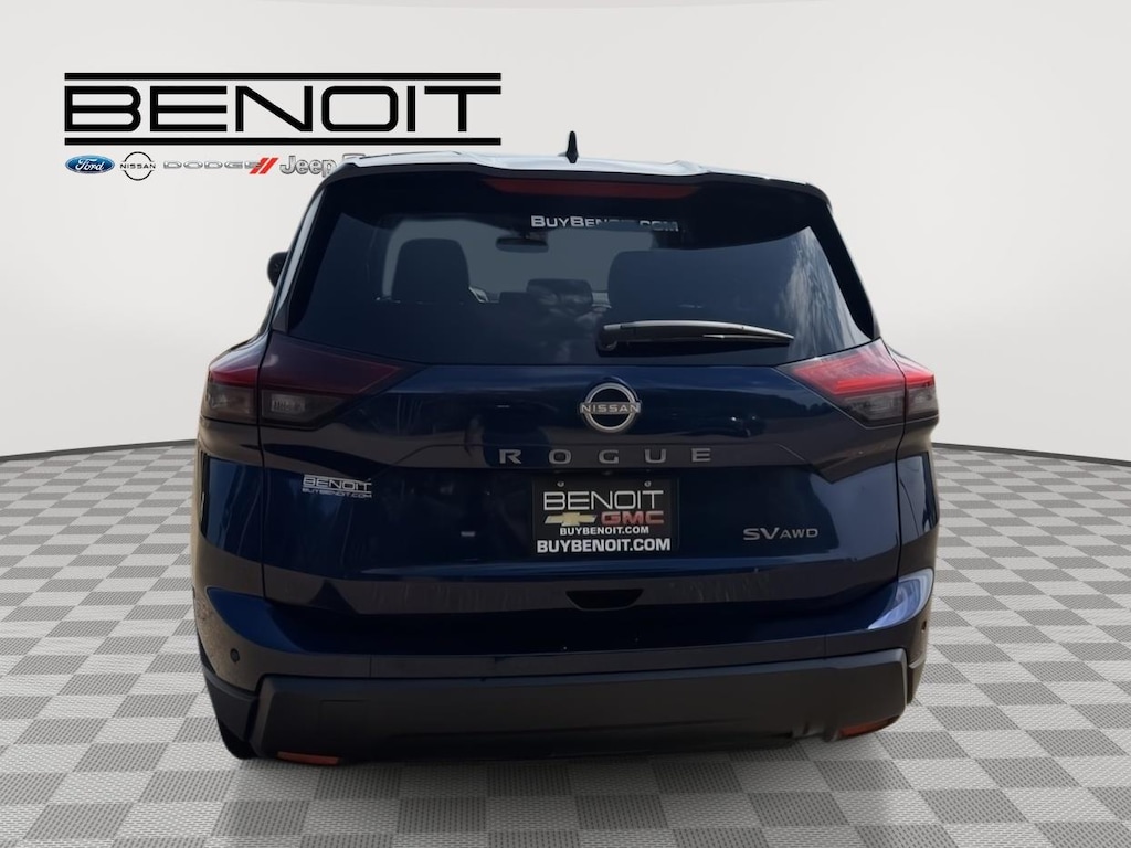 Used 2024 Nissan Rogue SV