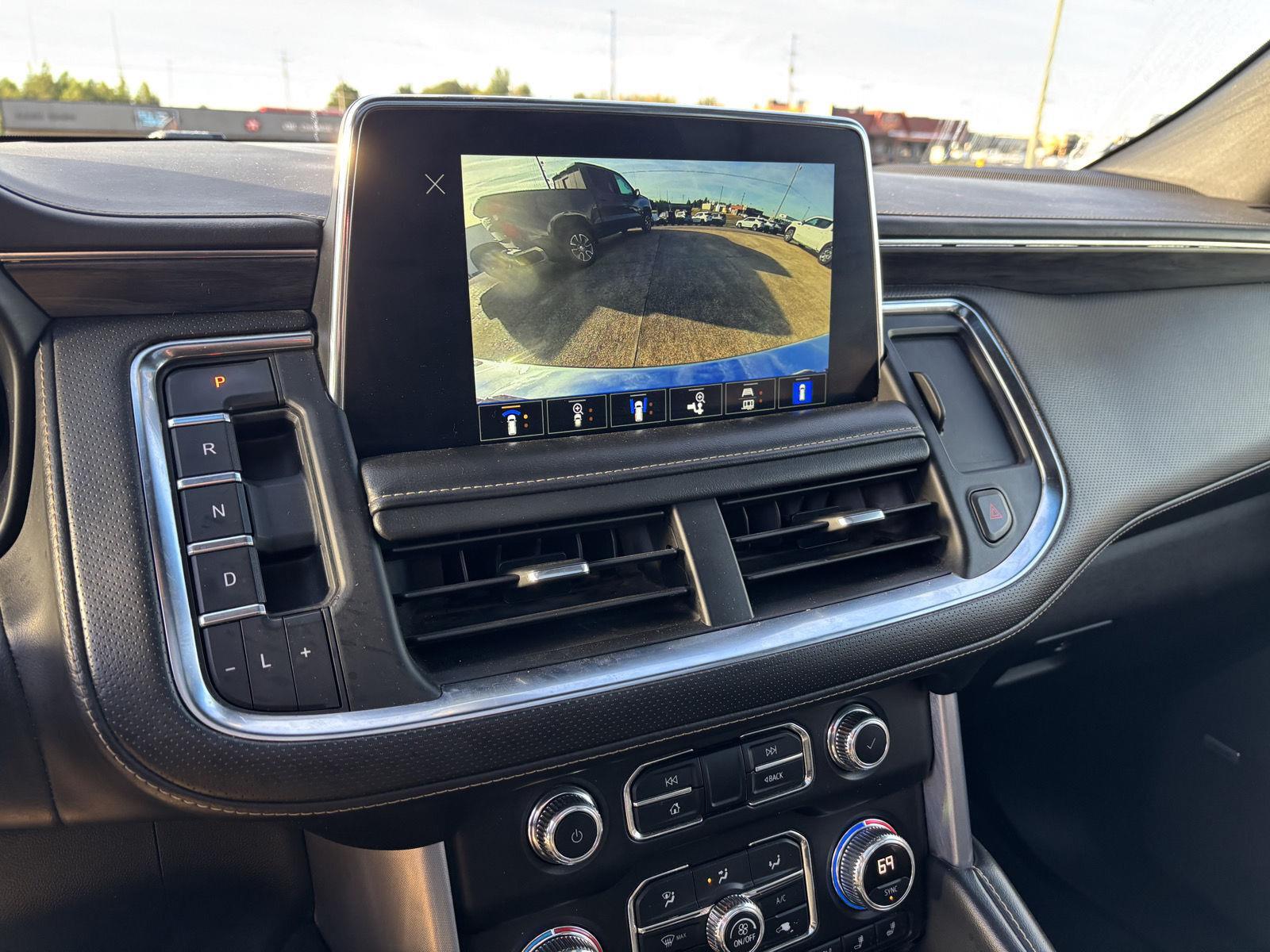 2022 GMC Yukon XL SLT - Photo 16