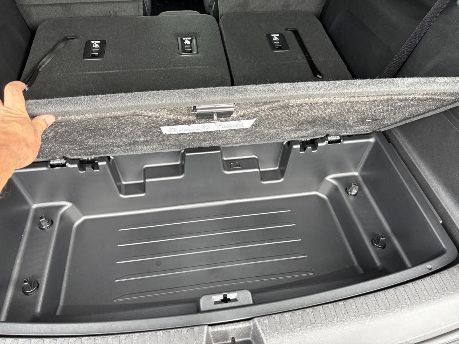 2026 Chevrolet Traverse LT - Photo 9