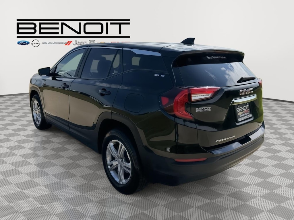 Used 2024 GMC Terrain SLE SUV