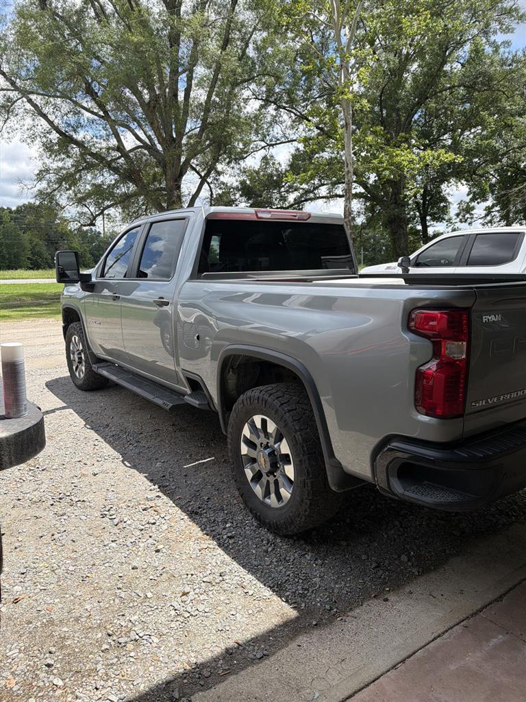 2024 Chevrolet Silverado HD Custom 4WD Crew Cab Standard Box's photo