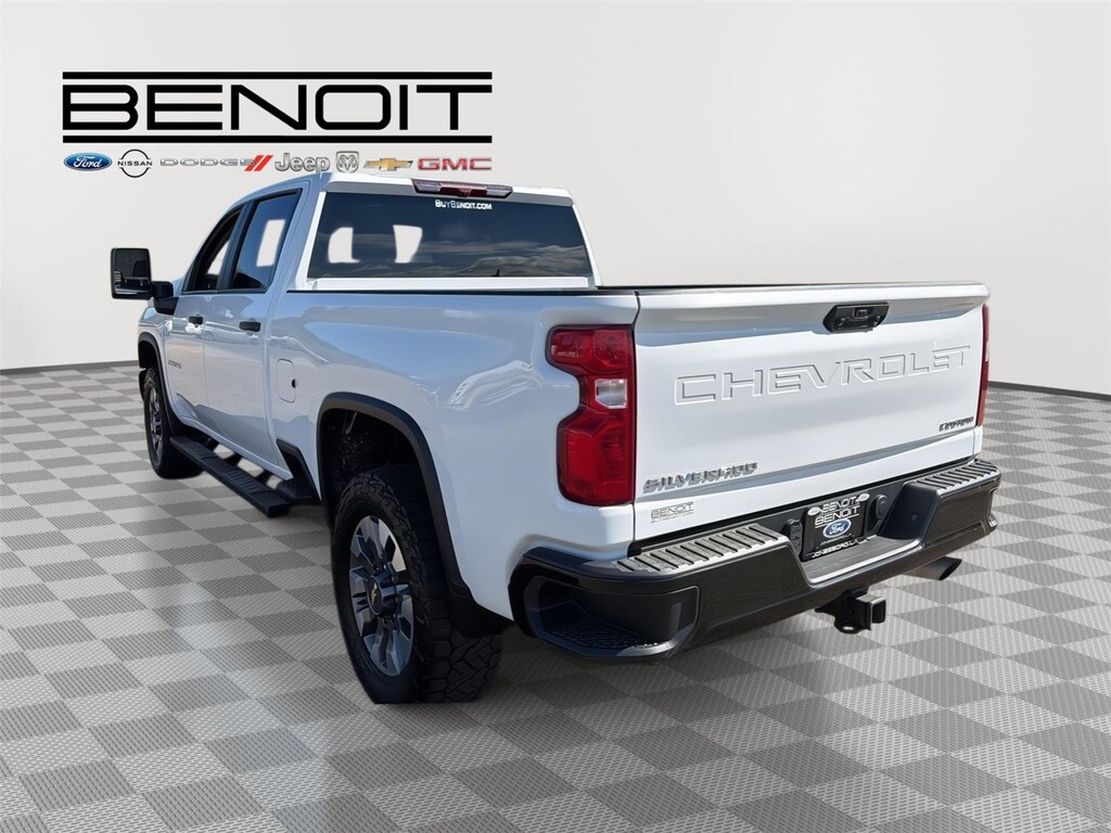 Used 2024 Chevrolet Silverado 2500 HD Custom Truck