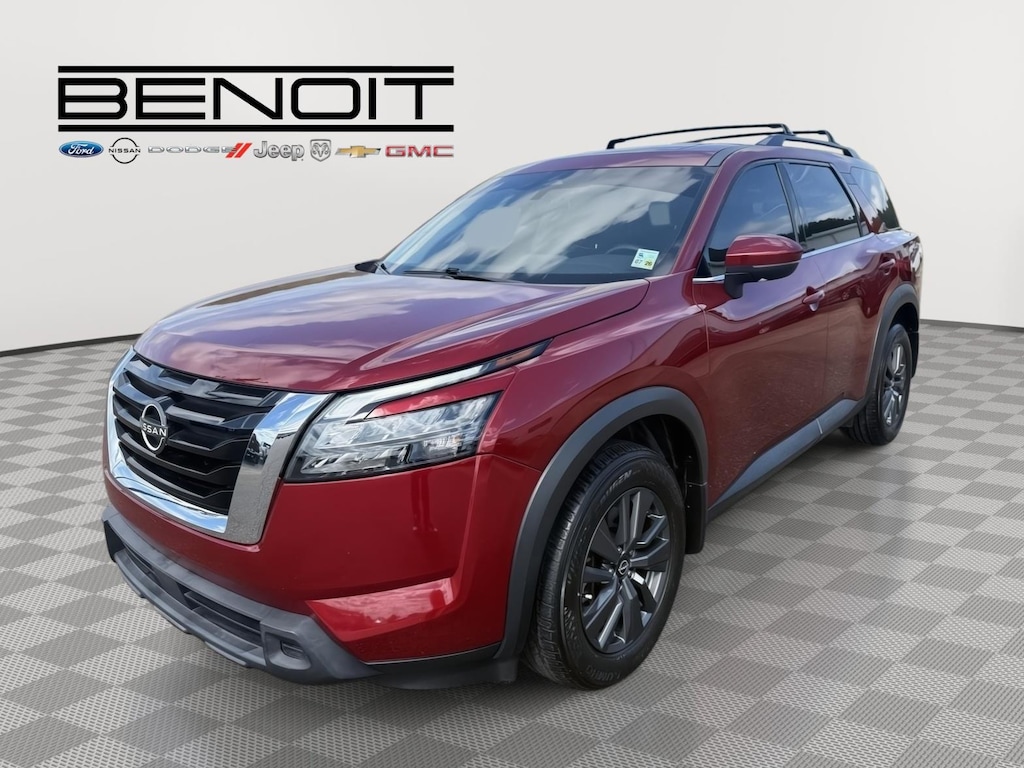 Used 2023 Nissan Pathfinder SV