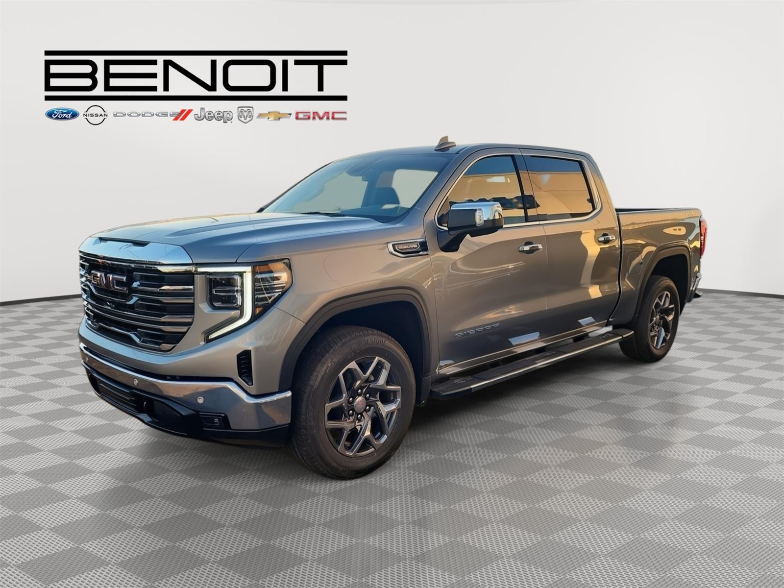 2026 GMC Sierra 1500 SLT's photo