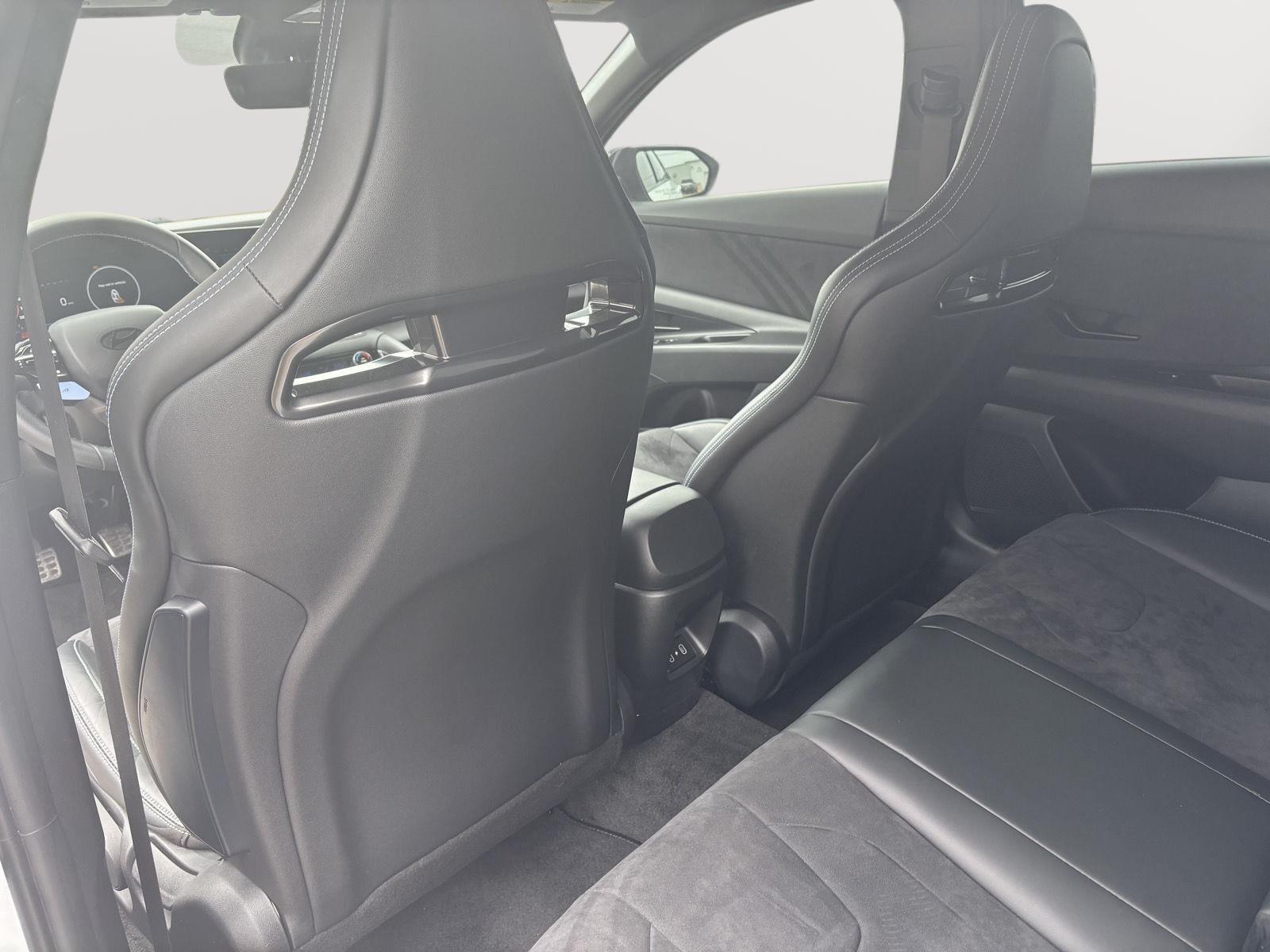 2025 Hyundai Elantra N - Photo 21