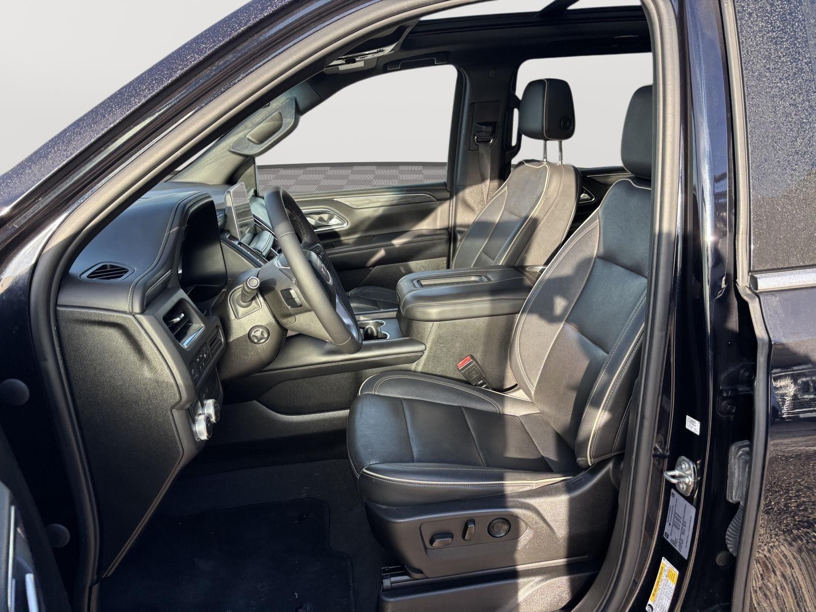 2022 GMC Yukon XL SLT - Photo 14
