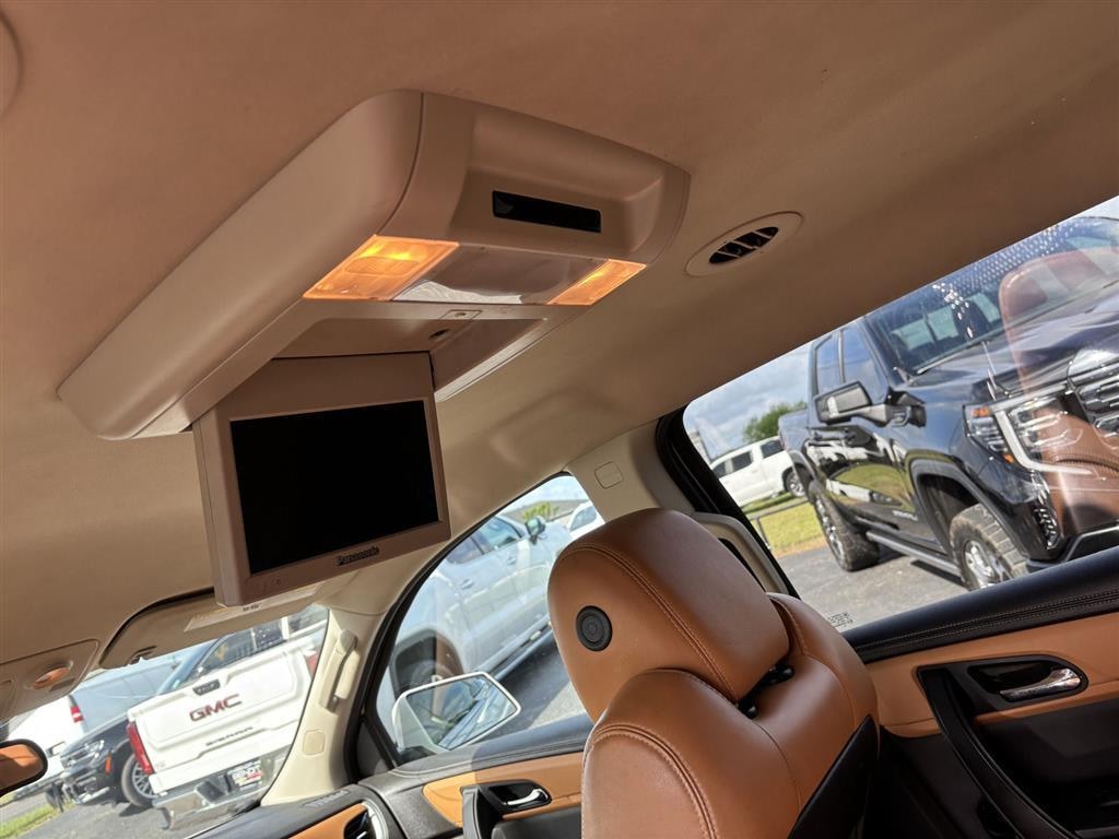 Used 2014 Chevrolet Traverse LT SUV