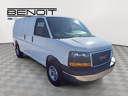 2025 GMC Savana Cargo 3500 Work Van Van