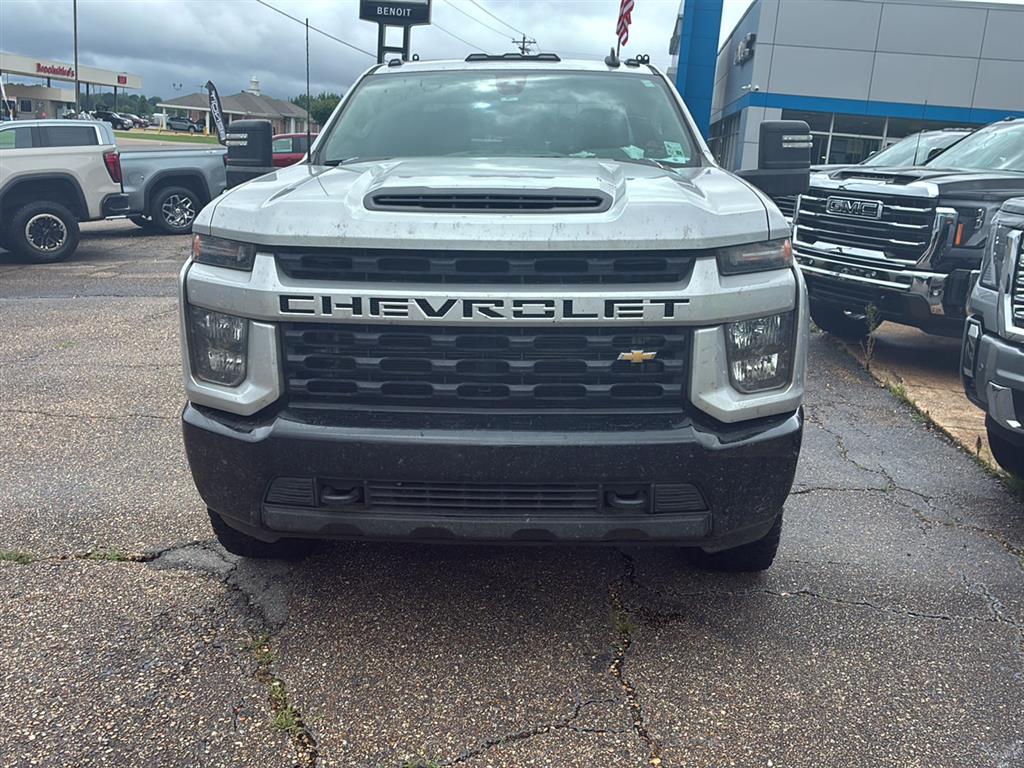 2023 Chevrolet Silverado HD Custom 4WD Crew Cab Standard Box's photo