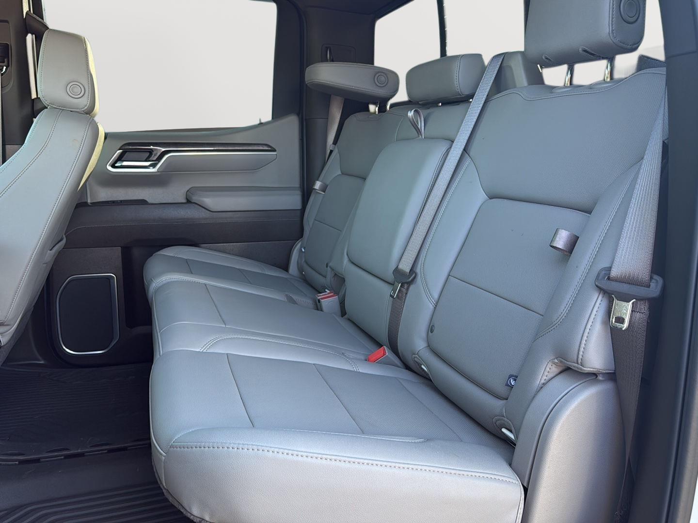2026 Chevrolet Silverado 1500 LTZ - Photo 20