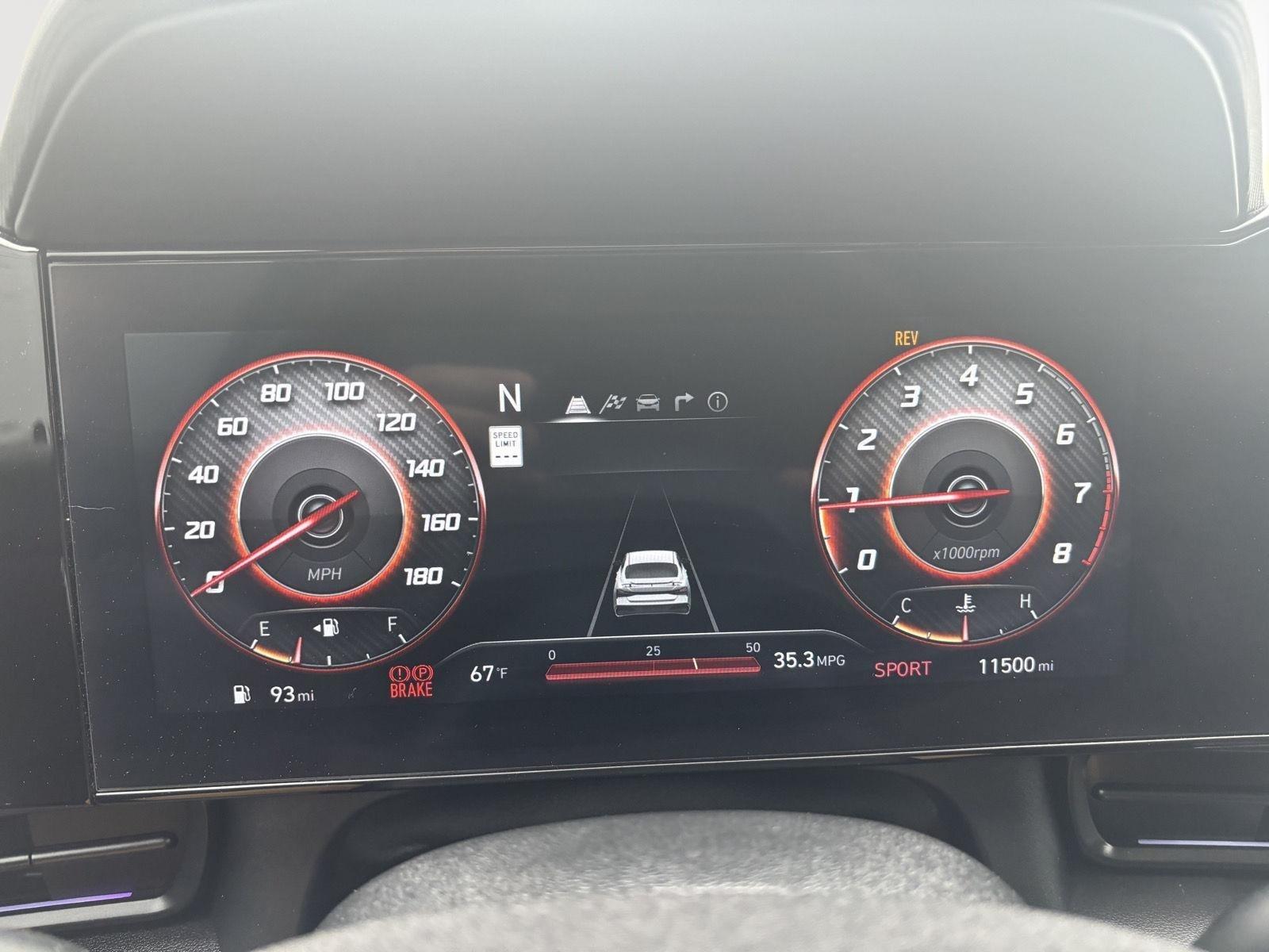 2025 Hyundai Elantra N - Photo 10