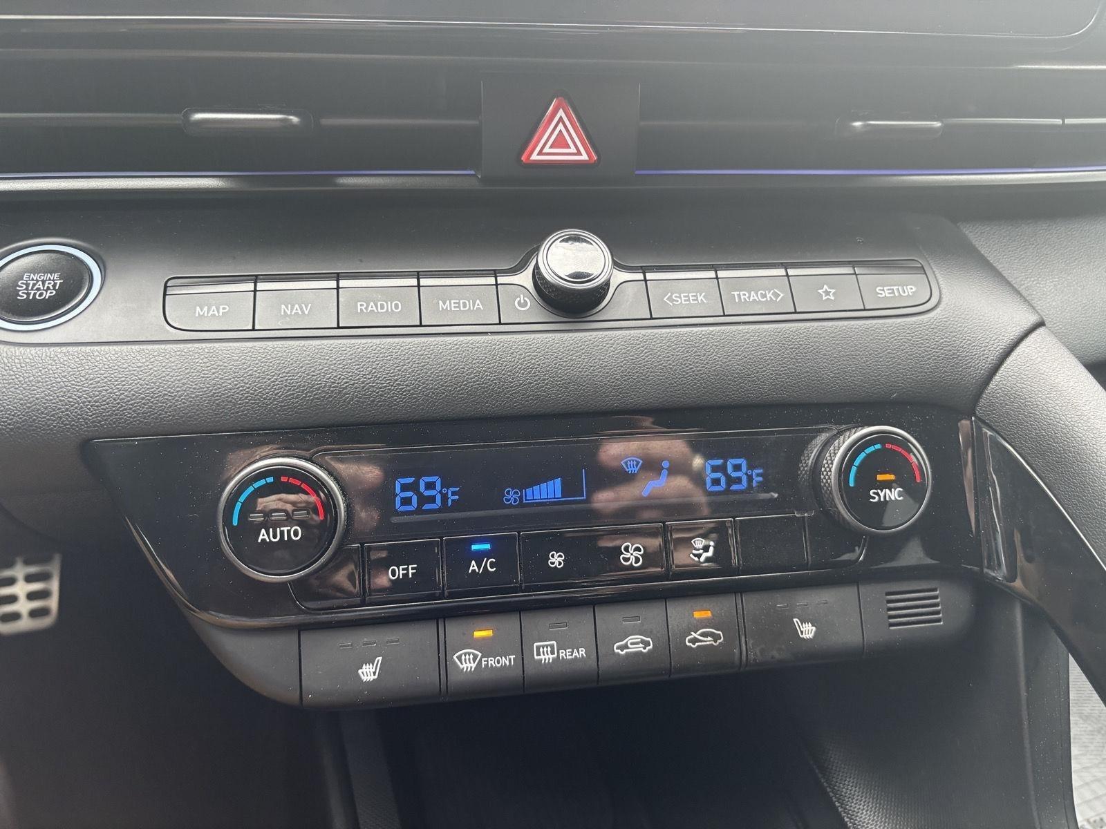 2025 Hyundai Elantra N - Photo 16