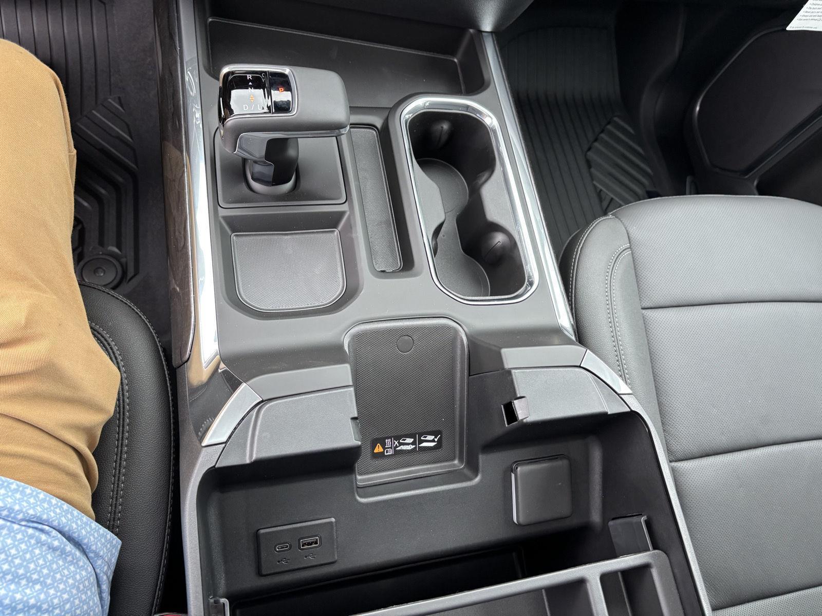 2026 Chevrolet Silverado 1500 LTZ - Photo 15