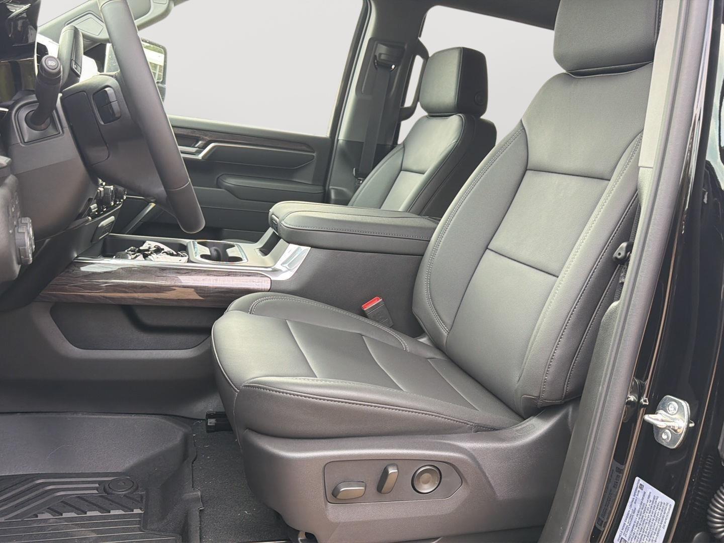 2026 Chevrolet Silverado 2500 HD LTZ - Photo 9