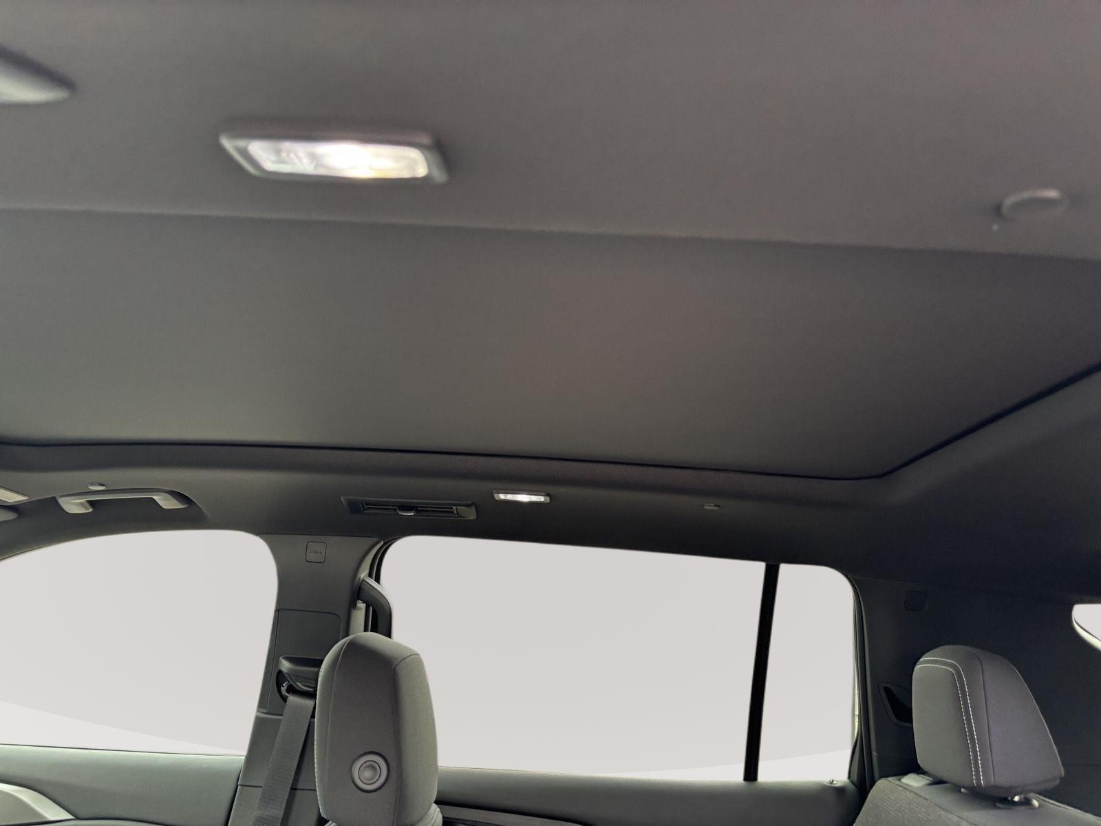2026 Chevrolet Traverse LT - Photo 13