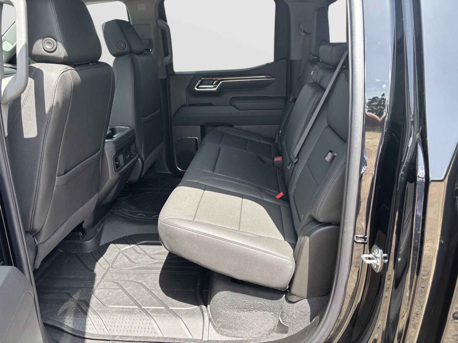 2026 Chevrolet Silverado 1500 RST - Photo 20