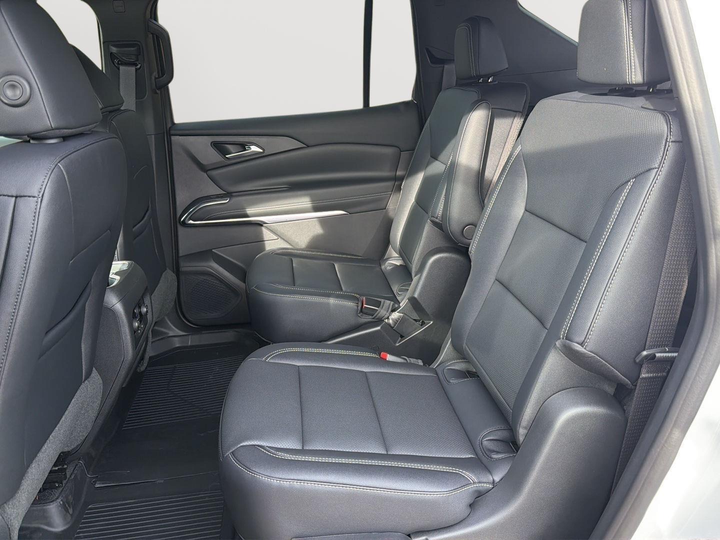 2026 Chevrolet Traverse LT - Photo 18
