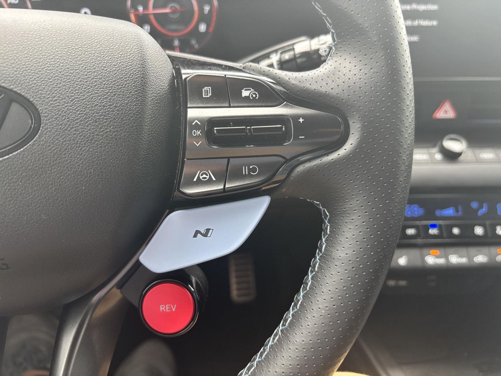 2025 Hyundai Elantra N - Photo 12