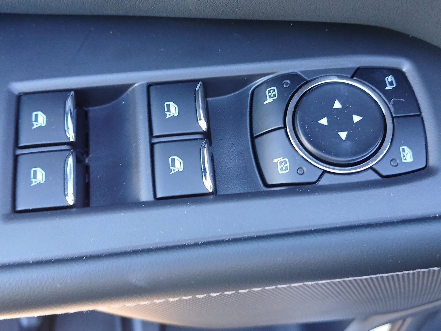 2025 Ford Expedition Platinum - Photo 10