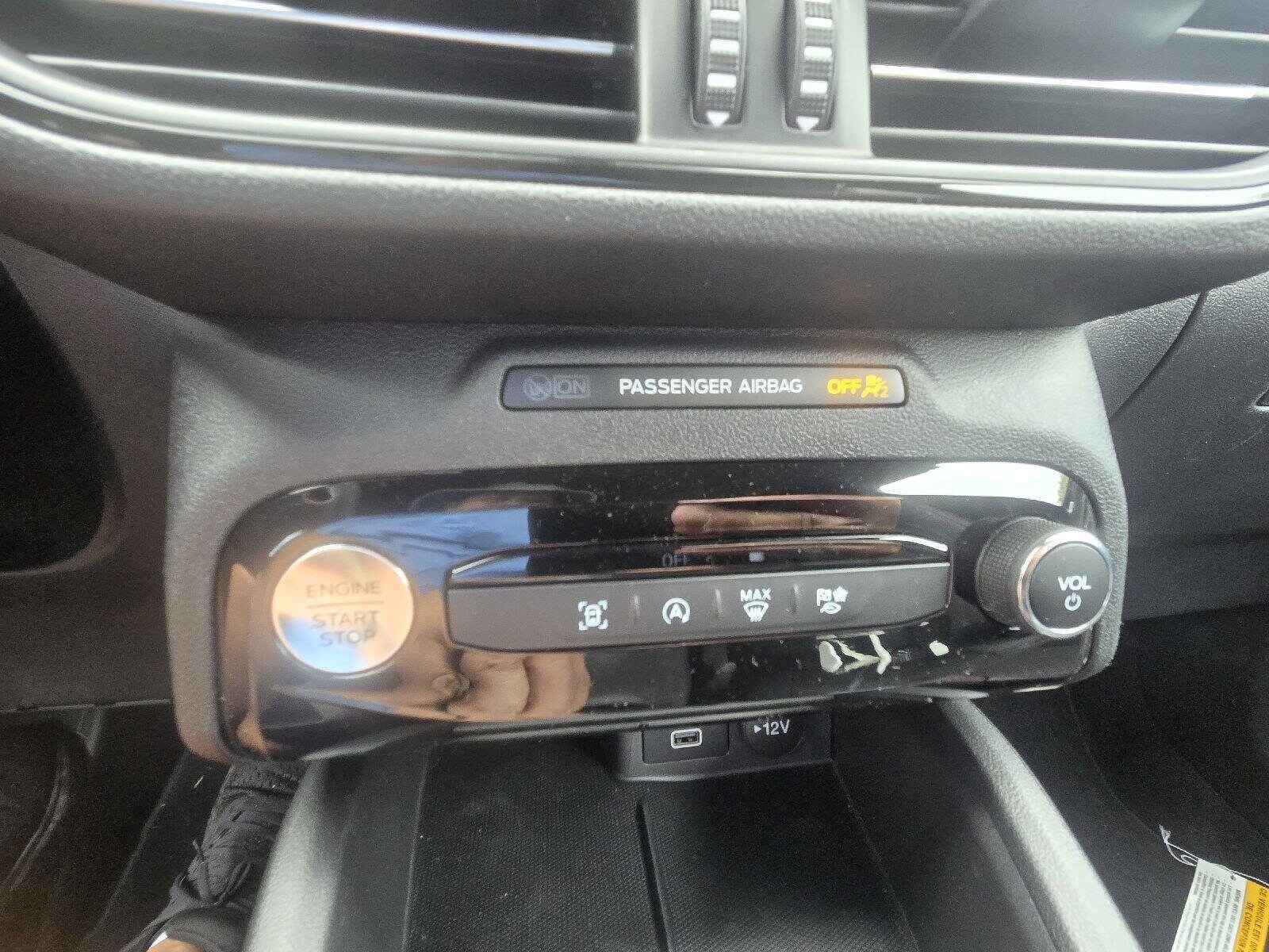 2026 Ford Escape ST-Line - Photo 18