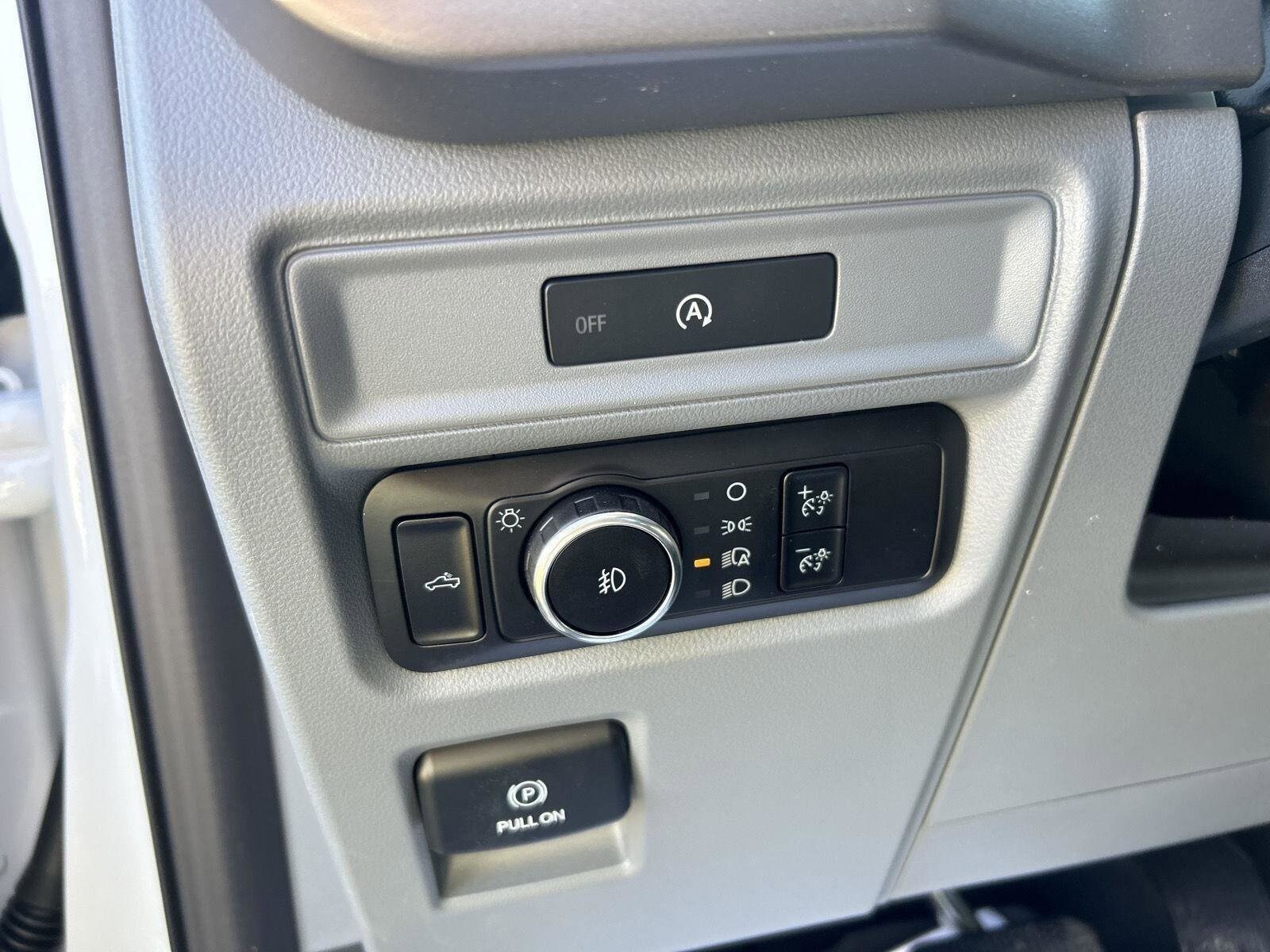 2025 Ford F-150 XLT - Photo 13