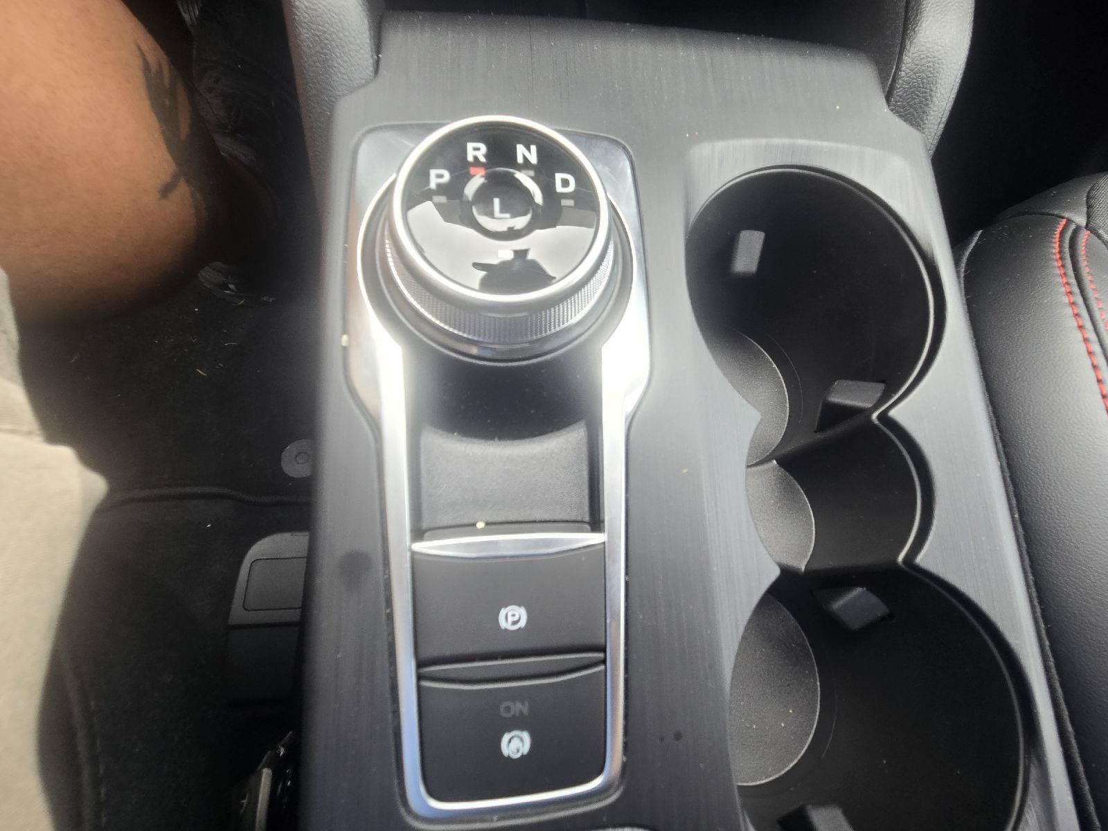 2026 Ford Escape ST-Line - Photo 21