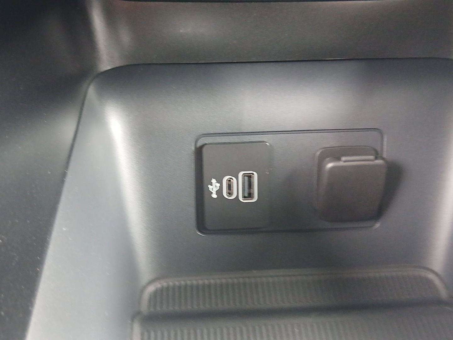 2026 Ford Explorer Tremor - Photo 15