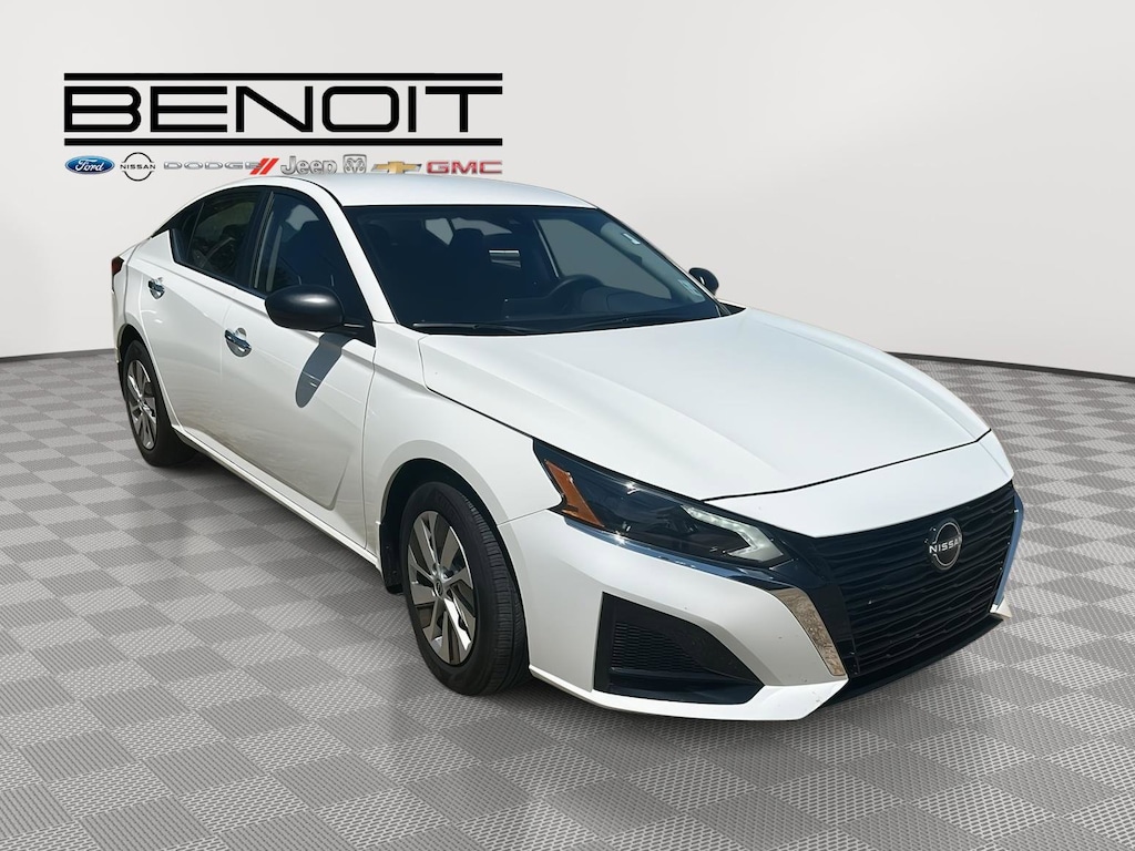 Used 2025 Nissan Altima S Sedan