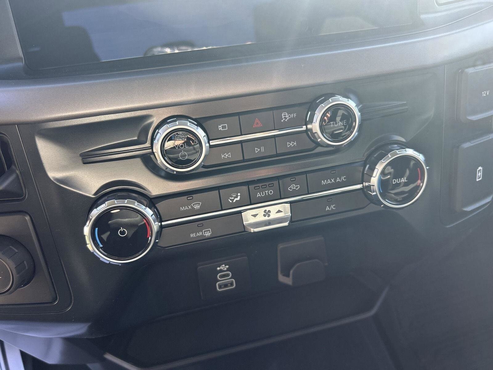 2025 Ford F-150 XLT - Photo 14