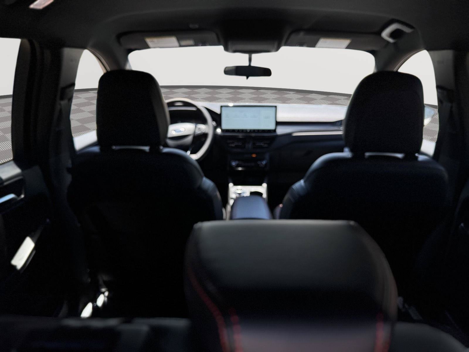 2026 Ford Escape ST-Line - Photo 12