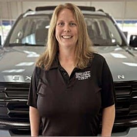Staff member Kristin Sellers from ID_e8a2e6