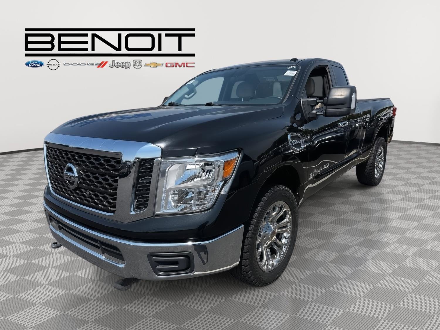 2017 Nissan Titan XD SV King Cab 4x2 SWB's photo