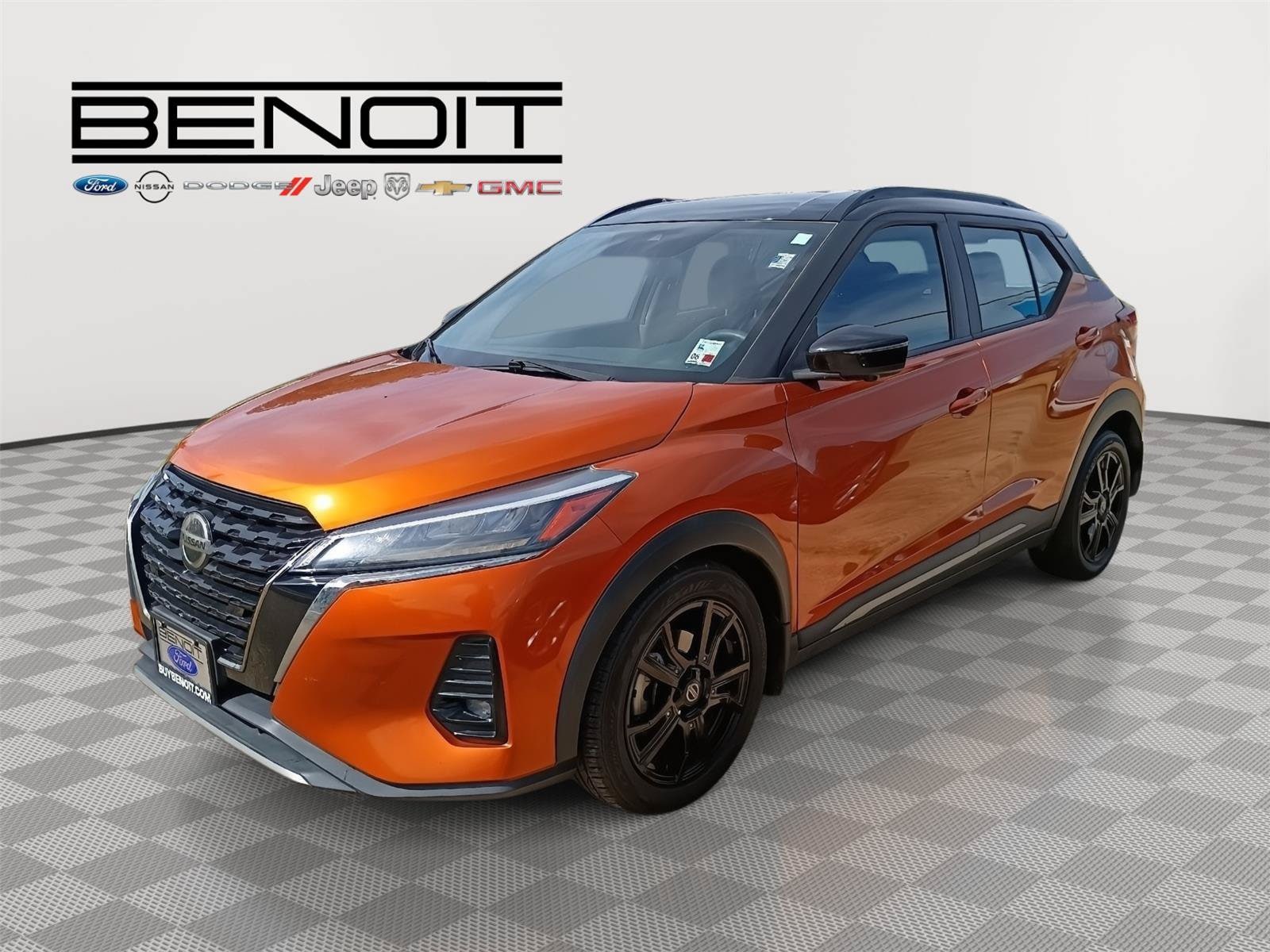 2021 Nissan Kicks SR