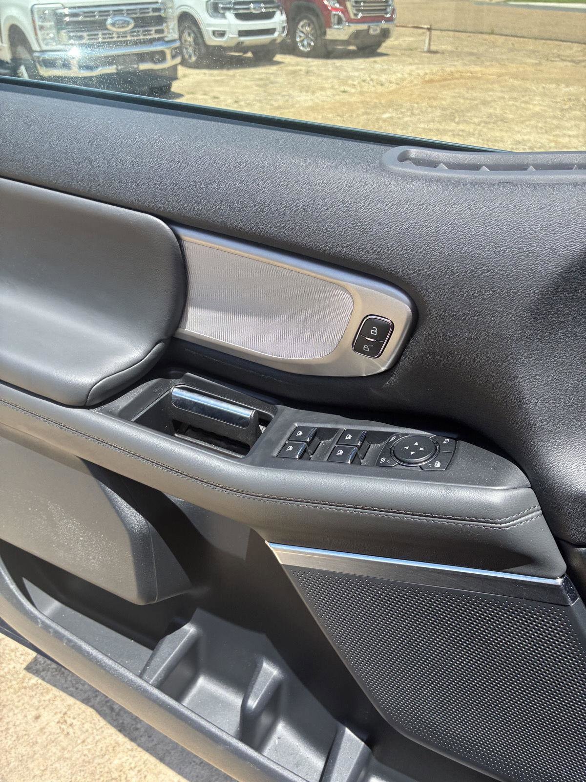 2026 Ford Expedition Active - Photo 13