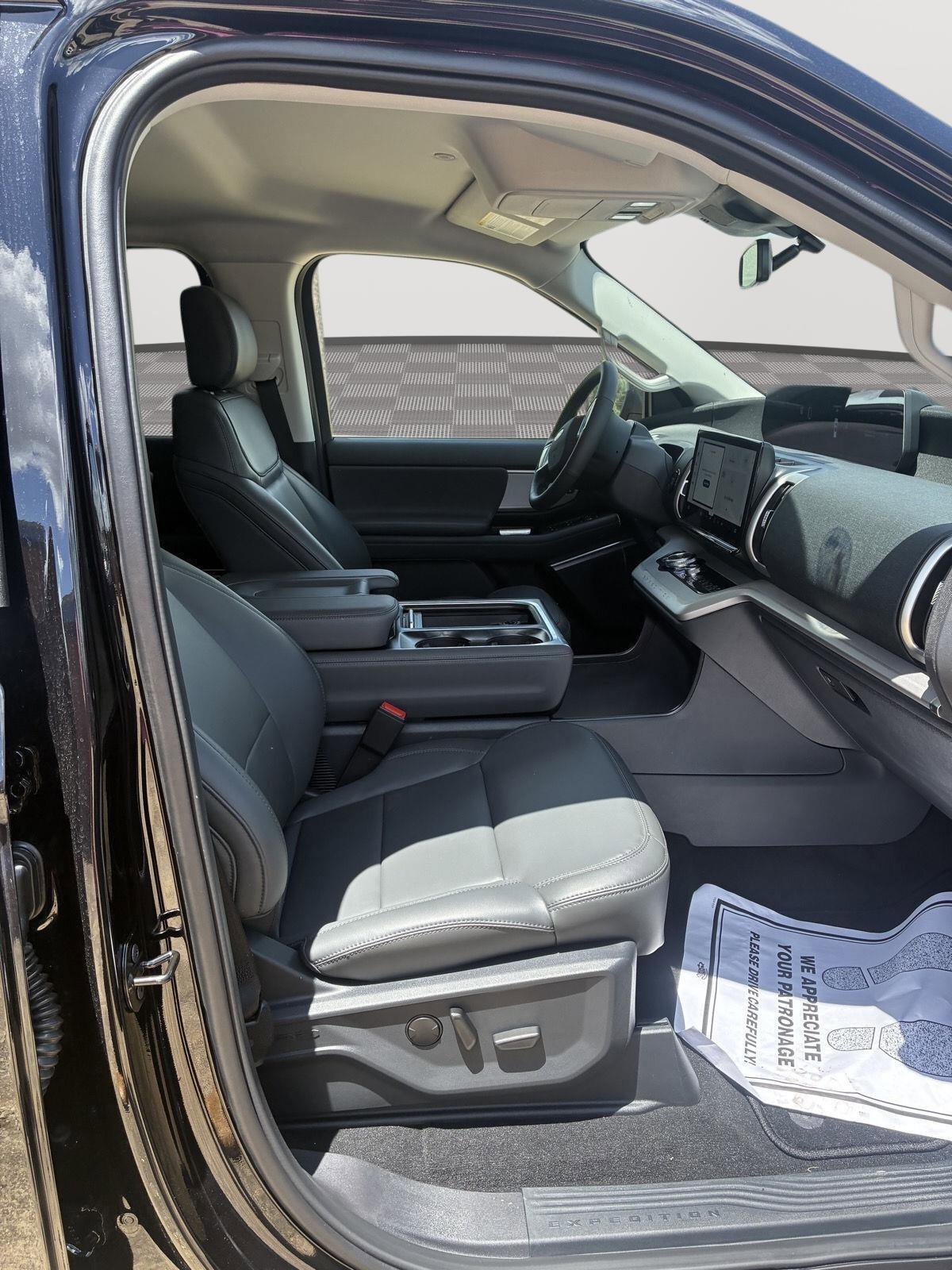 2026 Ford Expedition Active - Photo 27
