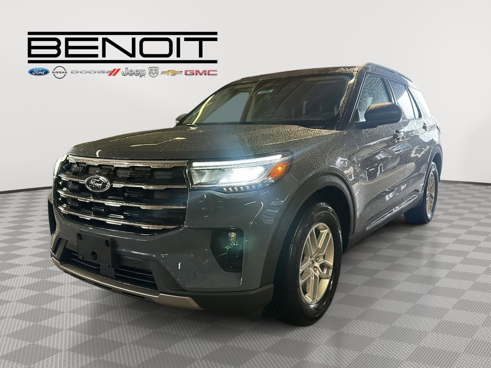 2025 Ford Explorer Active's photo