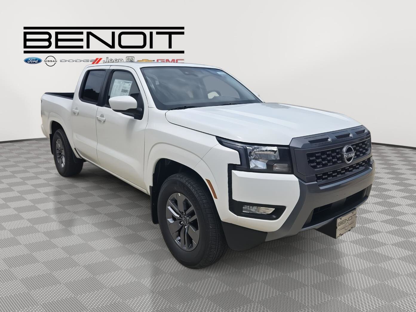 2025 Nissan Frontier SV photo 2