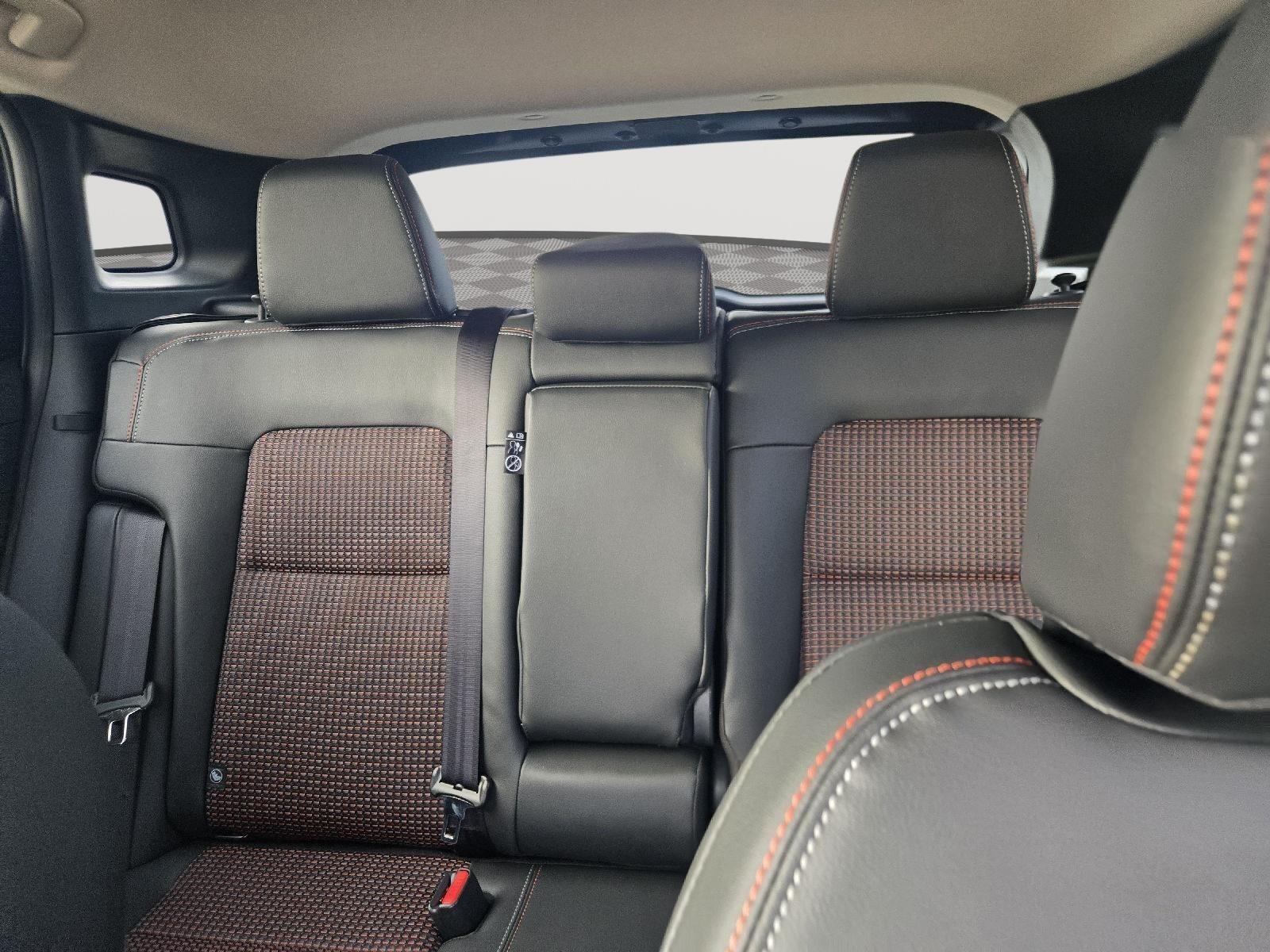 2026 Nissan KICKS SR - Photo 12