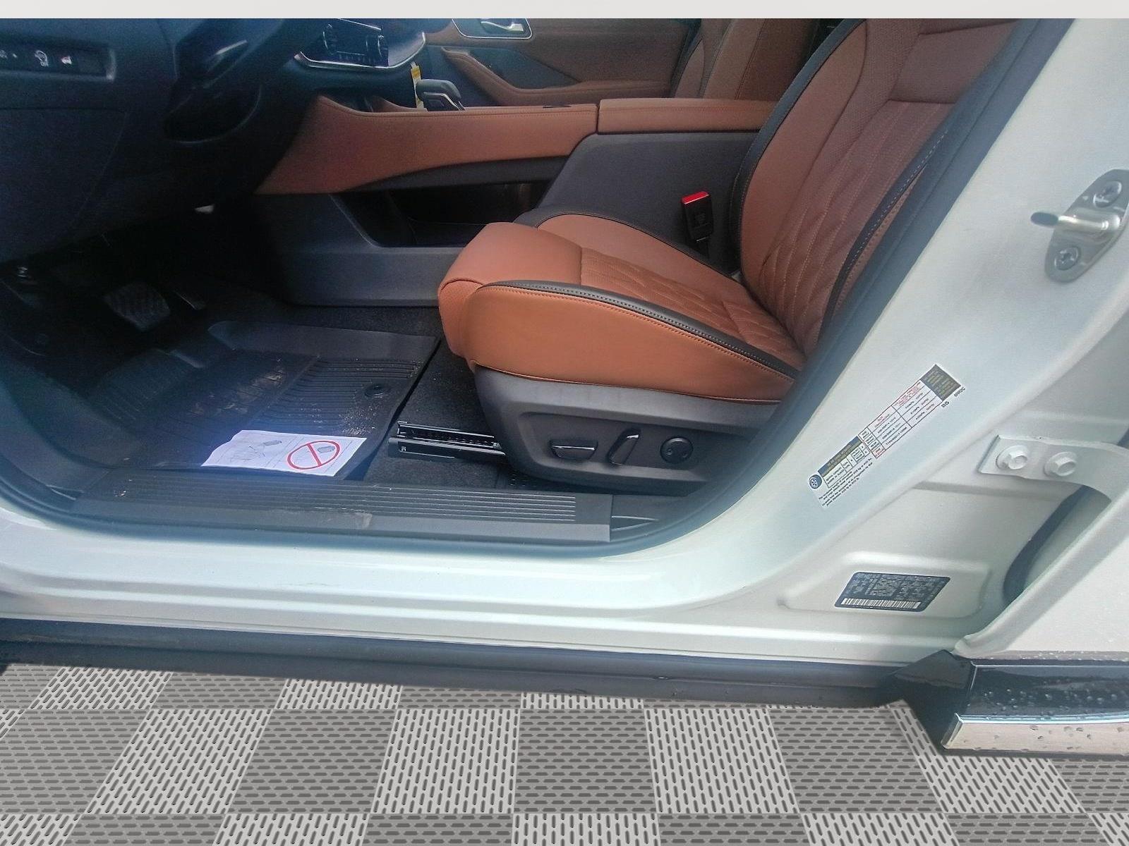 2026 Nissan Rogue Platinum - Photo 9