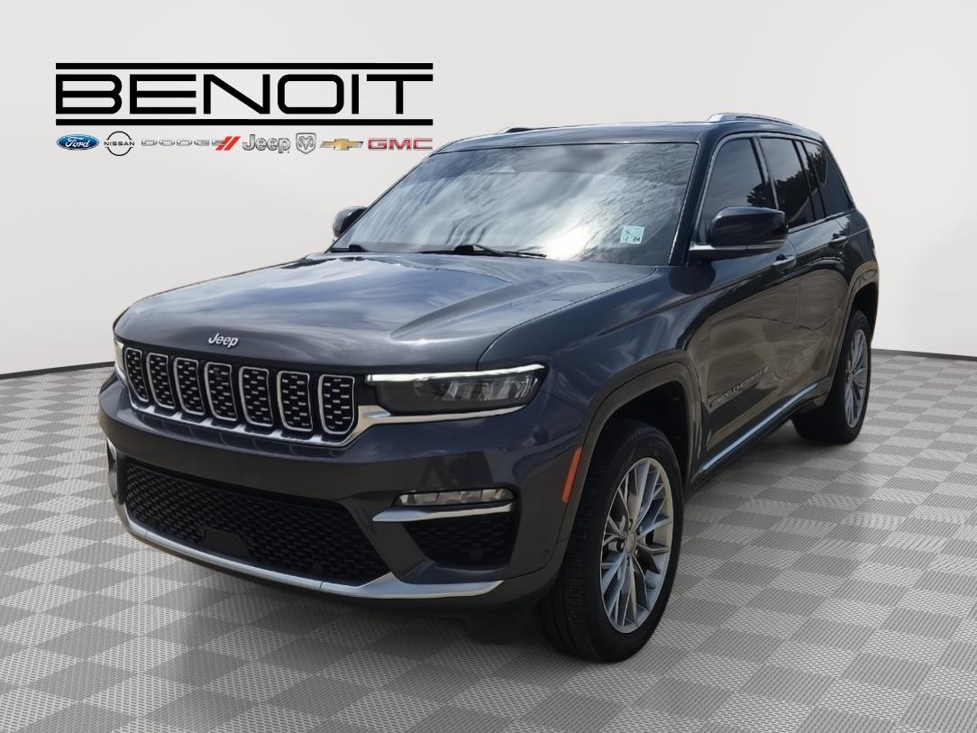 2023 Jeep Grand Cherokee Summit's photo