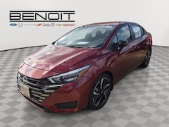 2025 Nissan Versa SR Sedan