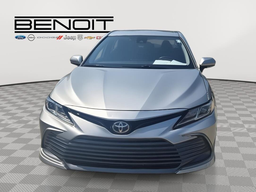 2024 Toyota Camry LE photo 2