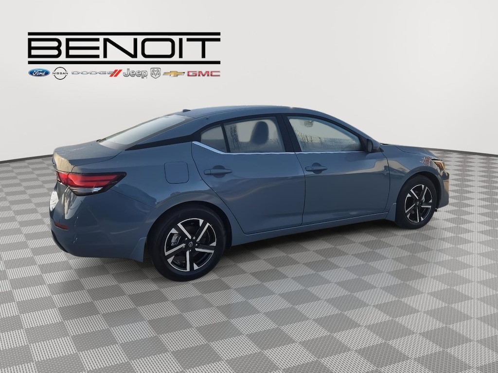 New 2025 Nissan Sentra SV Sedan