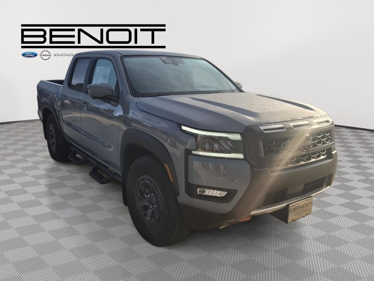 2026 Nissan Frontier Crew Cab PRO-X photo 3